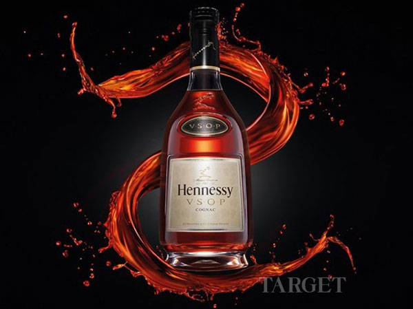 Chris Bangle为Hennessy（轩尼诗）设计新款瓶型
