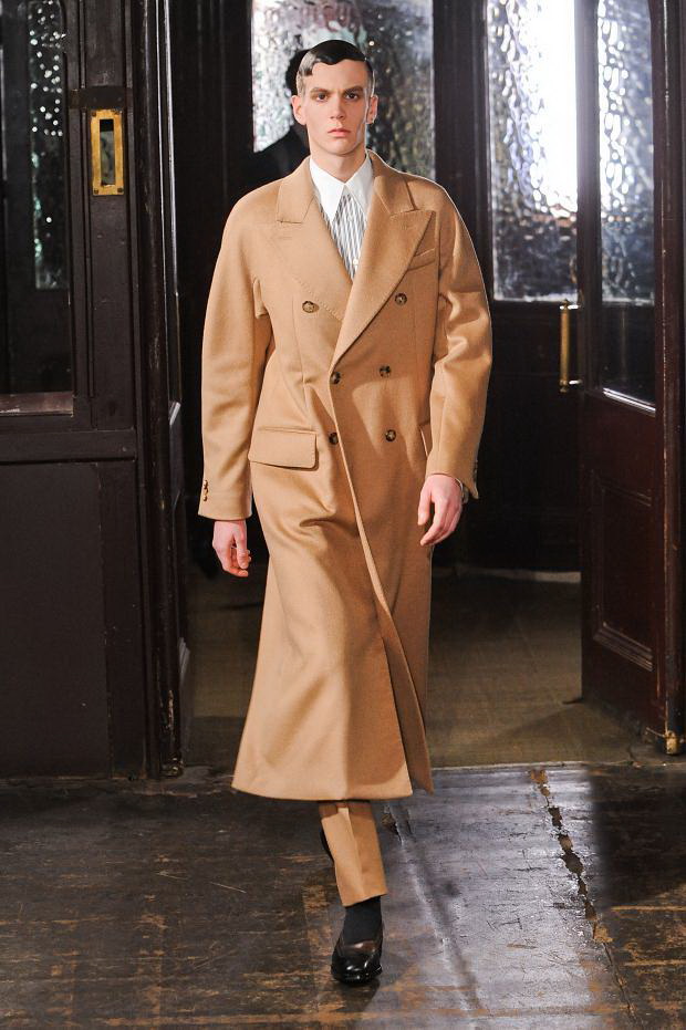 Alexander McQueen 2013秋冬伦敦男装周秀场