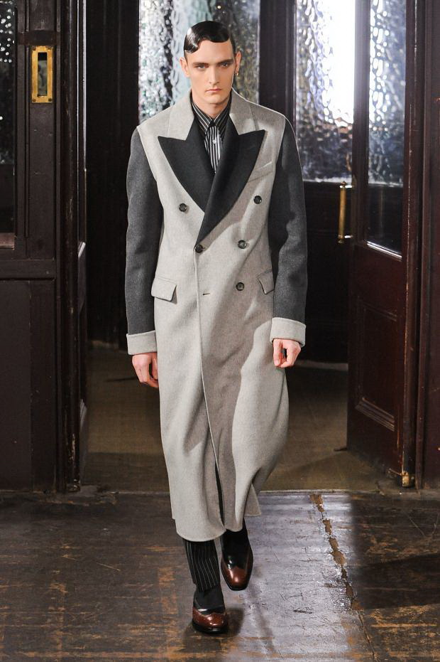 Alexander McQueen 2013秋冬伦敦男装周秀场