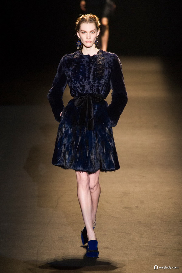 优雅冷美人Alberta Ferretti 2013秋冬