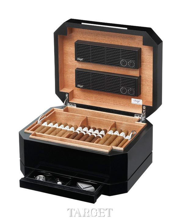Davidoff推出限量奢华版「龙」雪茄保湿盒