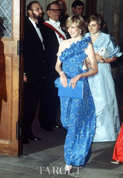 英国皇室名媛们的风尚Style之戴安娜王妃
