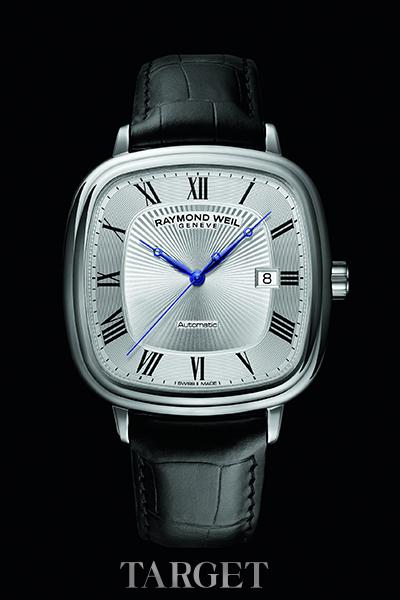 满载历史演绎雅致风尚 蕾蒙威推出的经典大师全新方形腕表