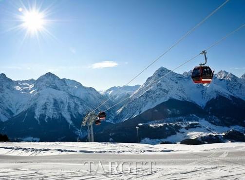 瑞士圣莫里茨 高山滑雪的“麦加圣地”