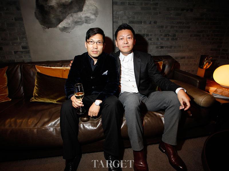 投资人、艺术品收藏家章维先生和瀚彰传媒总裁张勇先生。