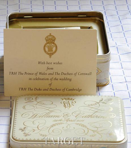 英国威廉王子大婚蛋糕切片天价拍出