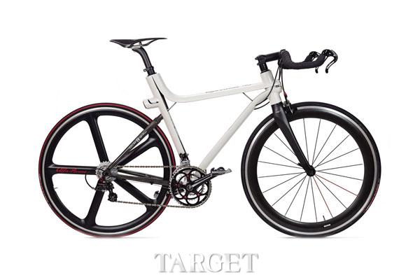 阿尔法·罗密欧推出4C IFD碳纤维轻量自行车