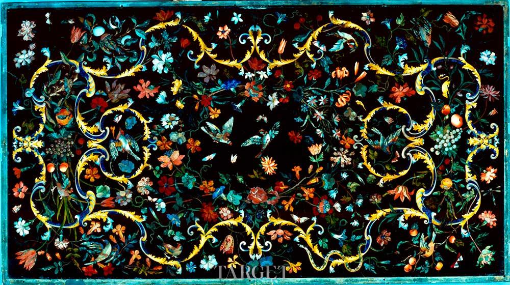 Galerie Gismondi（1652－1725年）18世纪初，硬石制成的装饰板，上有自然主义风格的花卉、水果、鸟、蝴蝶及其他小动物图案。