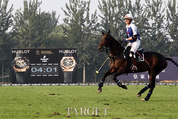 宇舶表全新Chukker Bang唐人马球马术俱乐部限量腕表