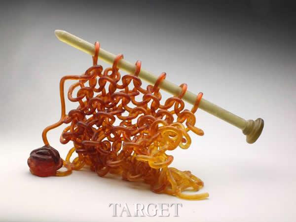 Carol Milne“针织雕塑”：玻璃介质的延展艺术