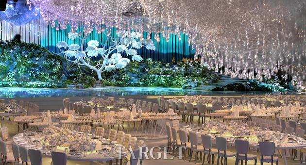 迪拜“土豪”婚礼 6500颗施华洛世奇水晶梦幻打造