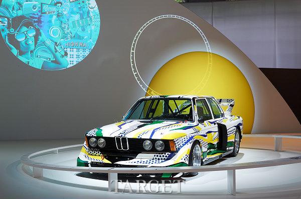 让色彩肆意跳跃的 BMW Art Car 展览