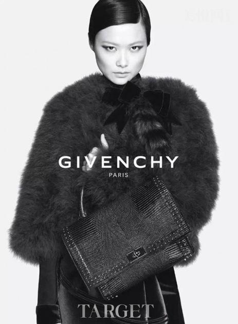多年不解情缘 李宇春成 Givenchy 全球代言人