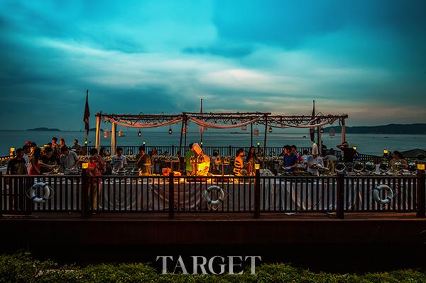 2015餐厅【目标之选】之最佳特色餐厅候选：蓝涛沙滩吧