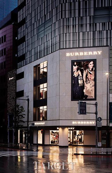 百年匠心工艺 Burberry东京新宿旗舰店盛大揭幕 