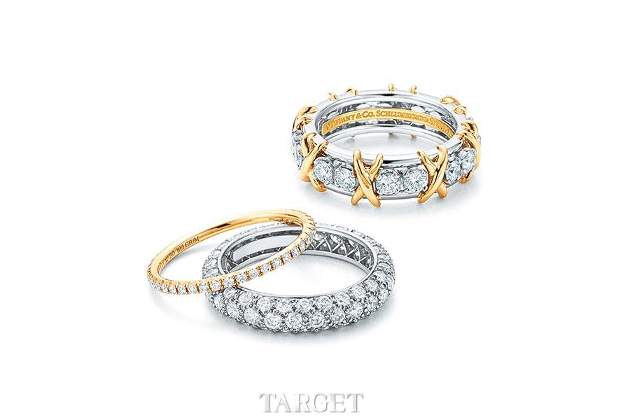 自上向下：Tiffany & Co.蒂芙尼 让-史隆伯杰Sixteen Stone系列18K黄金镶钻戒指，Etoile系列18K黄金镶钻戒指，Metro系列铂金和18K黄金镶钻戒指。