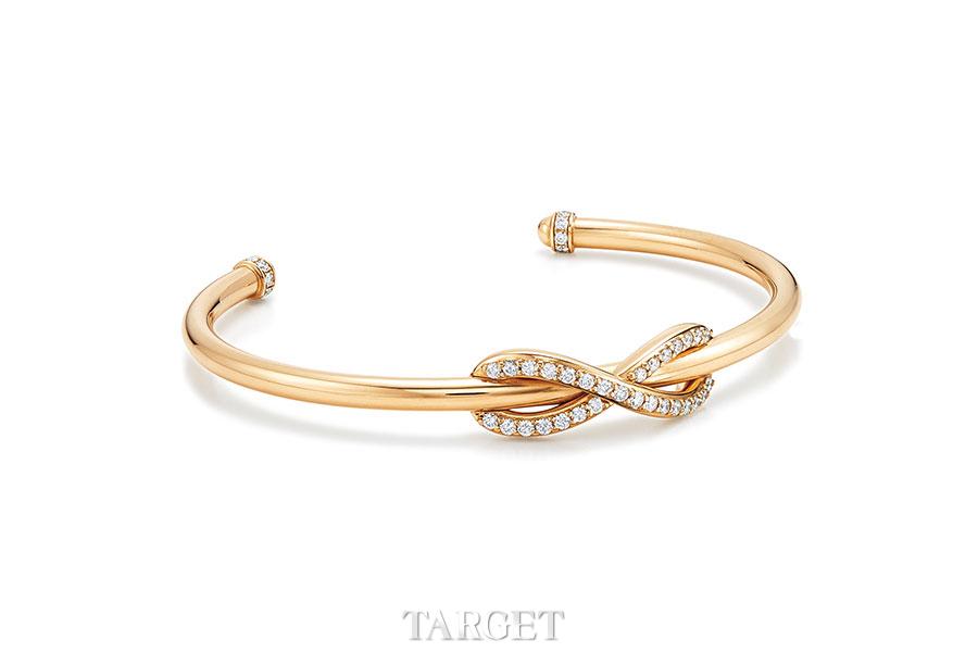 Tiffany & Co.蒂芙尼Bow系列18K黄金镶钻手镯。